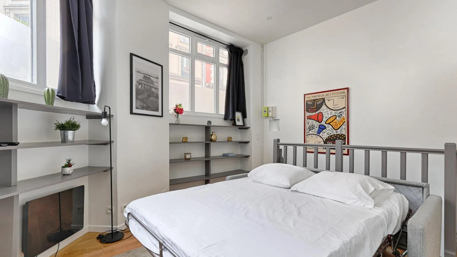 Appartamento Charming Heart Of 17th Parigi